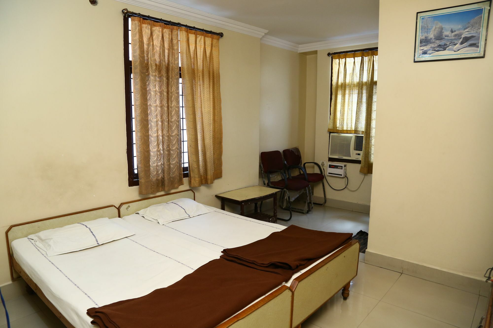 Sri Sai Krishna Deluxe Lodge Haiderabad Buitenkant foto