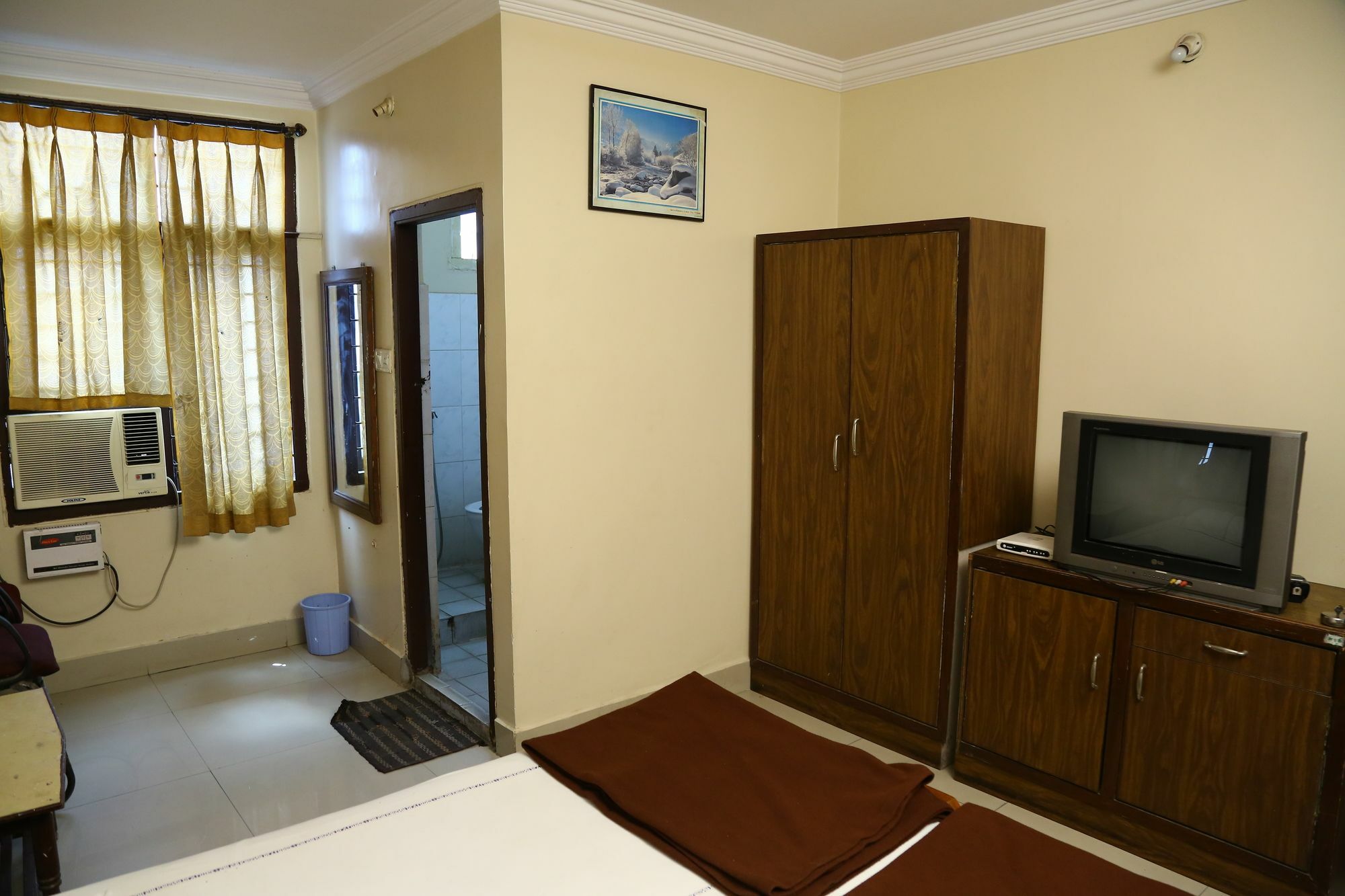 Sri Sai Krishna Deluxe Lodge Haiderabad Buitenkant foto